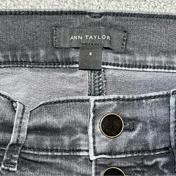 Ann Taylor LOFT The Skinny Jewel Button Fly Jeans Womens Size 8 Black Denim - Picture 7 of 10